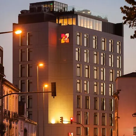 Hotel Premium Downtown 4*